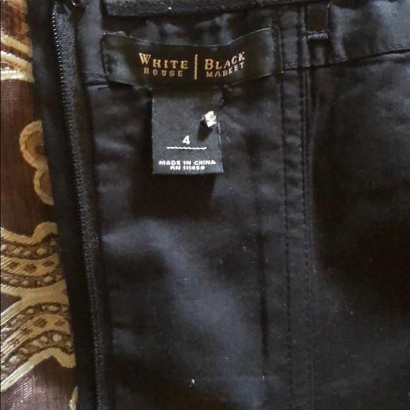 Black strapless top ! Very cute - Picture 3 of 4